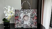 Dior Book Tote Large 02 Size 41 x 35 x 18 cm - 5