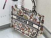 Dior Book Tote Medium 04 Size 36 x 18 x 28 cm - 4