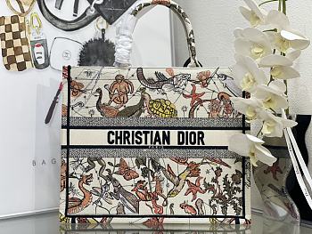 Dior Book Tote Large 04 Size 41 x 35 x 18 cm
