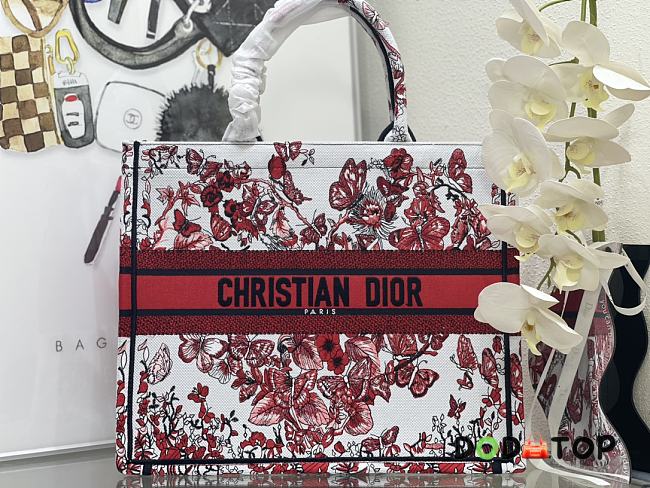 Dior Book Tote Large 05 Size 41 x 35 x 18 cm - 1