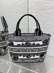 Dior Hat Basket Bag White and Black Size 27 x 20 x 8 cm - 3