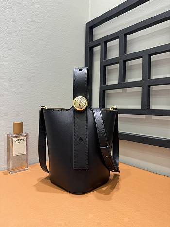 Loewe Mini Leather Pebble Bucket Bag Black Size 19 cm