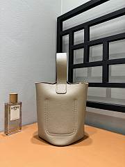 Loewe Mini Leather Pebble Bucket Bag Beige Size 19 cm - 2