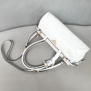 Prada White Medium Leather Handbag Size 32 x 15.5 x 12 cm - 2