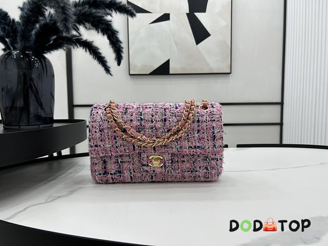 Chanel Flap Bag Pink Wool Size 25 cm - 1