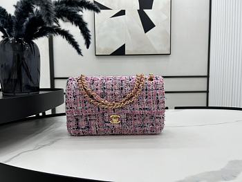 Chanel Flap Bag Pink Wool Size 25 cm