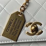 Chanel Vintage White Double Turnlock Single Flap Size 23 ×16 cm - 4