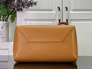 Louis Vuitton Sandwich Bag M24578 Size 30 x 27 x 17 cm - 4