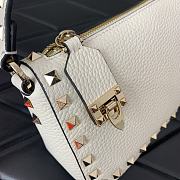 Valentino Garavani White Leather Bag Size 19 x 13 x 7 cm - 5