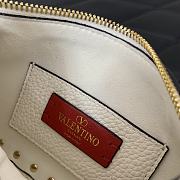 Valentino Garavani White Leather Bag Size 19 x 13 x 7 cm - 3