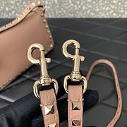 Valentino Garavani Light Pink Leather Bag Size 19 x 13 x 7 cm - 5
