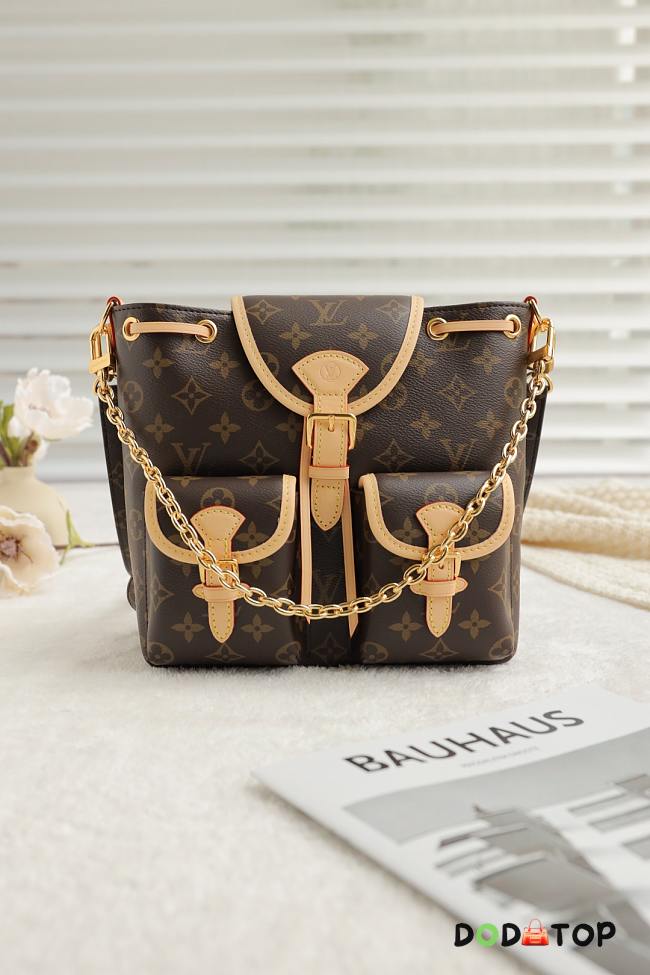 Louis Vuitton Monogram M46932 Excursion PM Size 21 x 23 x 10 cm - 1