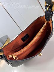 Louis Vuitton Low Key Shoulder Bag M24611 Black Size 26 x 18 x 7 cm - 2