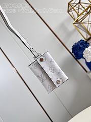 Louis Vuitton Card Holder Necklace Taigarama M83153 White Size 7.6 x 10 x 0.5 cm - 5