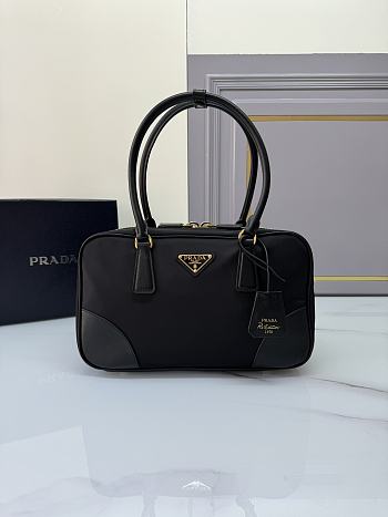 Prada Re-Edition 1978 Medium Re-Nylon And Saffiano Size 30 x 17.5 x 9 cm