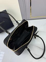 Prada Re-Edition 1978 Medium Re-Nylon And Saffiano Size 30 x 17.5 x 9 cm - 6