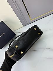 Prada Re-Edition 1978 Medium Re-Nylon And Saffiano Size 30 x 17.5 x 9 cm - 3