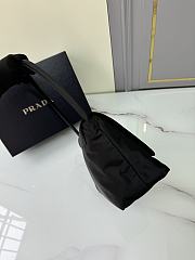 Prada Nylon Tessuto Nero Shoulder Bag Size 28 x 18 x 10 cm - 6