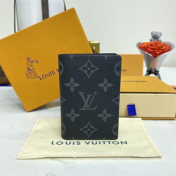Louis Vuitton Pocket Card Holder M61696 Black Flower Size 7.5 x 11 x 1 cm