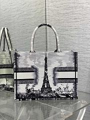 Medium Dior Book Tote White and  Black Paris Embroidery Size 36 x 18 x 28 cm - 2