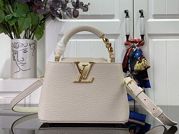 Louis Vuitton Capucines Mini Handbag M48865 White Size 21 x 14 x 8 cm