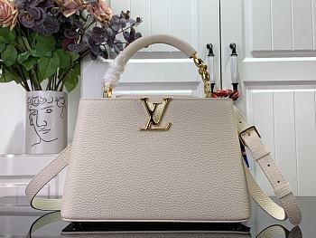 Louis Vuitton Capucines Small Handbag M48865 White Size 27 x 18 x 9 cm