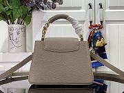 Louis Vuitton Capucines Mini Handbag M48865 Grey Size 21 x 14 x 8 cm - 2