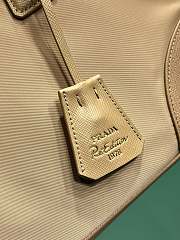 Prada Re-Edition 1978 Large Two-Handle Bag Beige Size 35 x 21.5 x 10 cm - 5