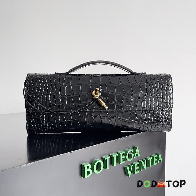 Bottega Veneta Andiamo Black Clutch Size 31 x 13 x 3 cm - 1