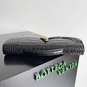 Bottega Veneta Andiamo Black Clutch Size 31 x 13 x 3 cm - 4