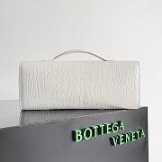 Bottega Veneta Andiamo White Clutch Size 31 x 13 x 3 cm - 3