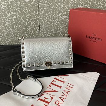 Valentino Garavani Rockstud Small Leather Crossbody Bag Silver Size 18.5 x 12 x 4 cm