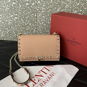 Valentino Garavani Rockstud Small Leather Crossbody Bag Pink Size 18.5 x 12 x 4 cm