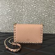 Valentino Garavani Rockstud Small Leather Crossbody Bag Pink Size 18.5 x 12 x 4 cm - 3