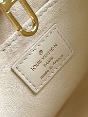 Louis Vuitton OnTheGo BB M47115 Size 18 x 15 x 8.5 cm - 4