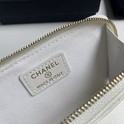 Chanel White Caviar Card Case Size 12 x 7.5 x 2.5 cm - 5