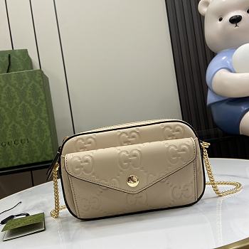 Gucci GG Super Mini Shoulder Bag Light Beige Size 18 x 11 x 4 cm