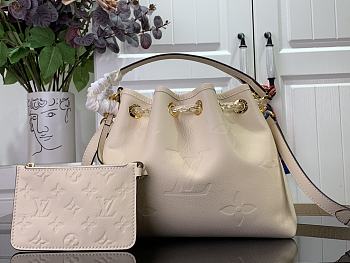 Louis Vuitton Bundle Bag M46545 Off-White Size 28 x 20 x 11.5 cm