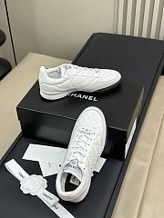 Chanel Low-Top Sneakers White 01 - 5