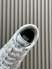 Chanel Low-Top Sneakers White 01 - 4