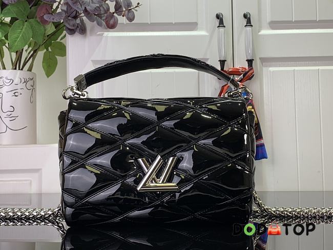 Louis Vuitton Go-14 Twist MM Handbag Patent Leather Size 23 x 16 x 10 cm - 1