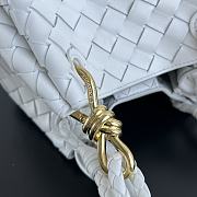 Bottega Veneta Andiamo Paravhute Handbag White Size 21 x 17 x 16.5 cm - 6