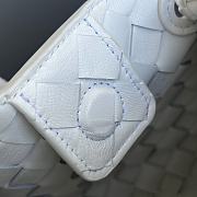 Bottega Veneta Andiamo Paravhute Handbag White Size 21 x 17 x 16.5 cm - 5