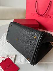 Valentino Garavani Alltime Medium Black Size 26 x 21 x 17 cm - 4