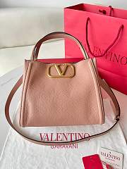 Valentino Garavani Alltime Medium Pink Size 26 x 21 x 17 cm - 1