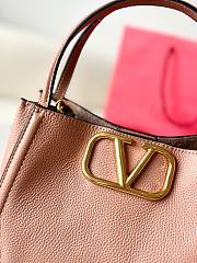 Valentino Garavani Alltime Medium Pink Size 26 x 21 x 17 cm - 4