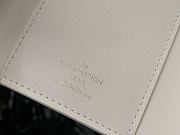 Louis Vuitton Capucines Wallet M82764 White Size 13.5 x 9.5 x 3 cm - 4