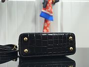 Louis Vuitton Capucines Mini Handbag Crocodile M94227 Size 21 x 14 x 8 cm - 3