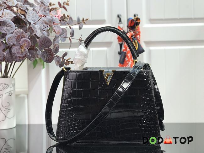 Louis Vuitton Capucines BB Handbag Crocodile M94227 Size 27 x 21 x 9 cm - 1