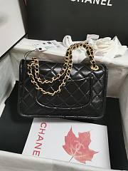 Chanel Flap Bag Lambskin Black Size 22.5 x 7 x 14.5 cm - 4